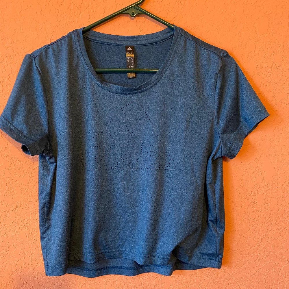 Small Nike Short sleeve